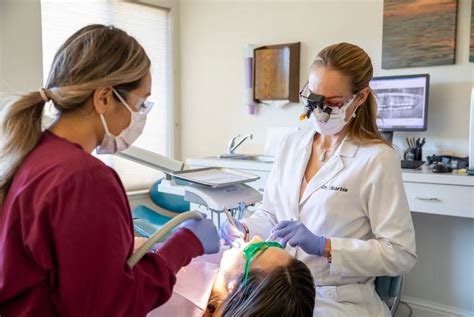 dr munoz dentist|General & Cosmetic Dentistry Monterey, CA .